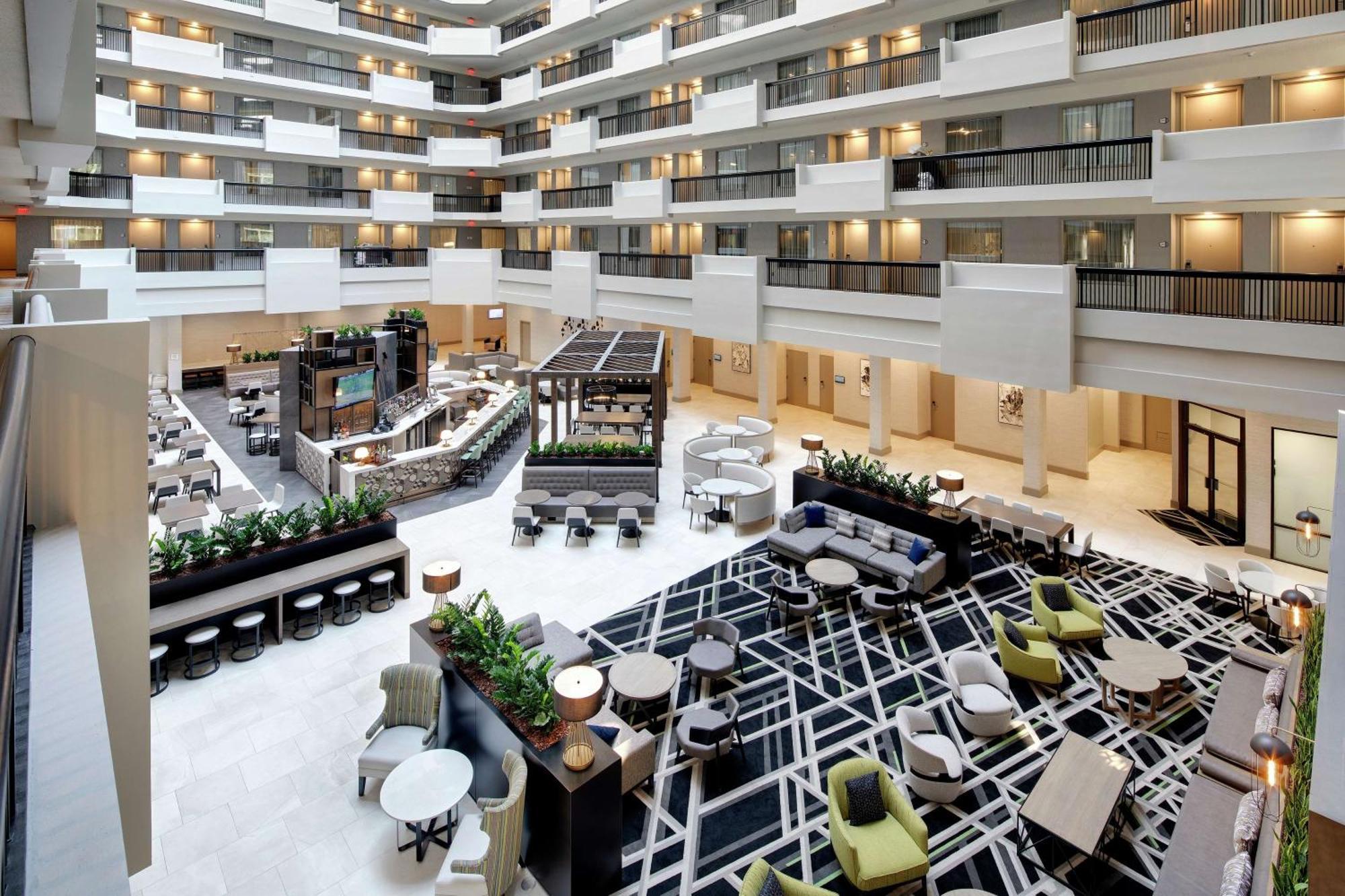 Embassy Suites By Hilton Atlanta Perimeter Center Exterior foto